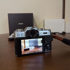 美品】FUJIFILM X-T20 シルバー レンズキット＋おまけ付き