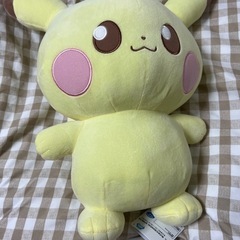 ピカチュウ　ぬいぐるみ
