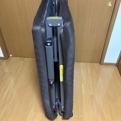 折りたたみベッドの画像