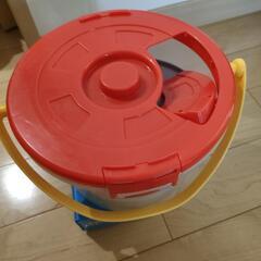 トミカ収納バケツの画像