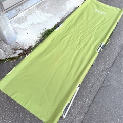 お引取り限定 美品 Coleman コールマン パックアウェイコット 2000031296 超軽量アルミフレームの画像