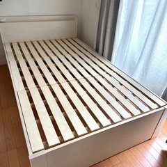 コンセント付きセミダブルすのこベッド