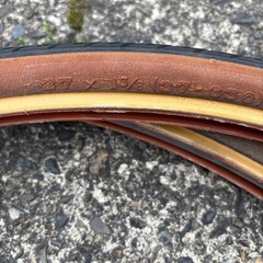 自転車のタイヤチューブセット27 × 1 8/3
の画像