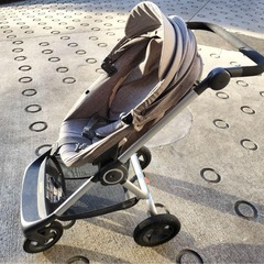 STOKKE ストッケ　ベビーカーの画像