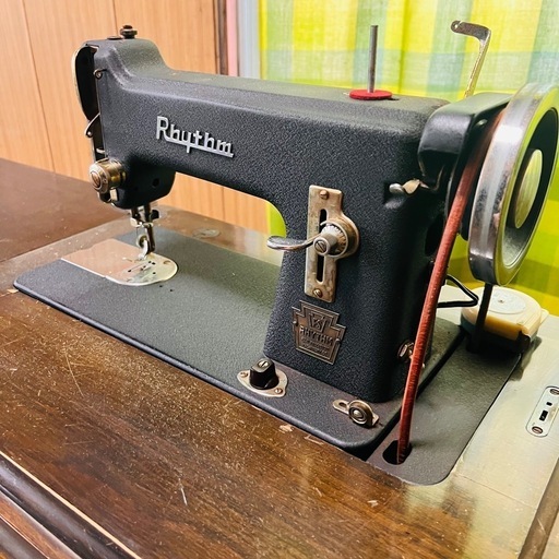 昭和レトロ足踏みミシンジャンク扱いオブジェに (みっきぃ) 藤井寺の