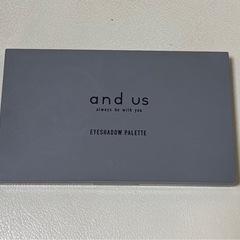and us アイシャドウパレット 12色の画像