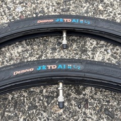 自転車のタイヤチューブセット　26 × 1 8/3の画像