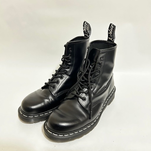 【日本限定品|美品】ドクターマーチン白ステッチ8ホール27cm定価:29,700円