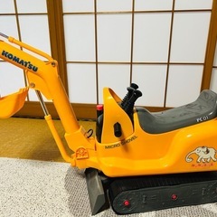 ケンケンキッキ 乗用マイクロショベル PC01 電動ショベルカー コマツ の画像