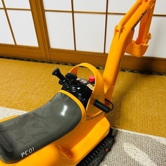 ケンケンキッキ 乗用マイクロショベル PC01 電動ショベルカー コマツ の画像