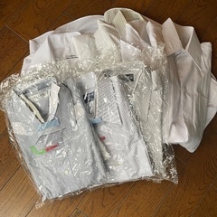 紳士服　スーツ、シャツ、ネクタイ　無料の画像