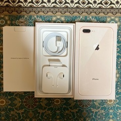 ヘッドフォン＋ライトニングケーブル（iPhone7Plus、iPhone8Plus）、ライトニングケーブル（iPhone13）の画像