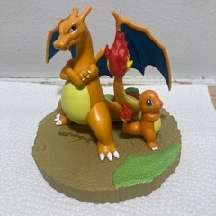 ゲンガー&ピカチュウ、リザードン&ヒトカゲ　フィギュアの画像