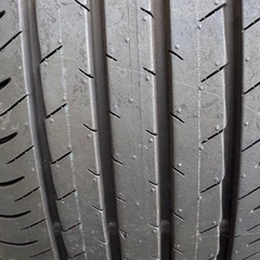 ★新古品★ダンロップ19インチタイヤ(4本です) の画像