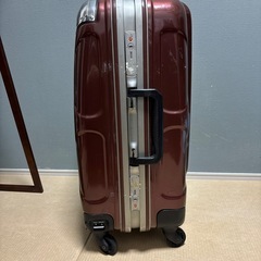 スーツケースの画像