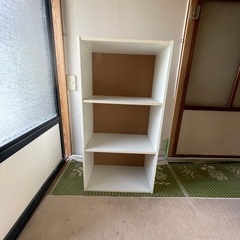 3段ボックスの画像
