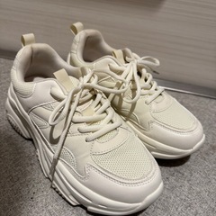 しまむら　ヒナandたいようコラボ　厚底シューズ