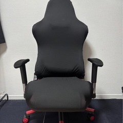 ゲーミングチェア スピーカー、カバー付きの画像