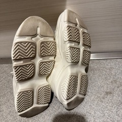 しまむら　ヒナandたいようコラボ　厚底シューズの画像