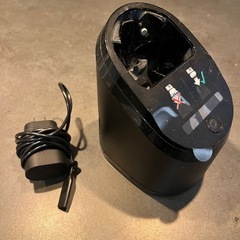 ブラウン髭剃り充電器の画像