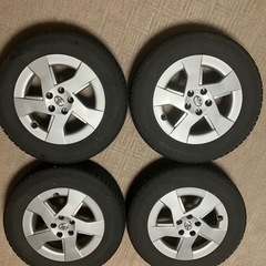 【岐阜・愛知】プリウス30 ホイール付きスタッドレス ナットあり