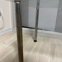 ガラステーブルの画像