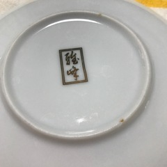 カップとソーサー2組の画像