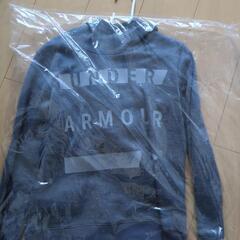 アンダーアーマ〜パーカ〜