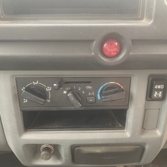 NT100クリッパートラックDX エアコン パワステ 4WD 5MT 3方開の画像