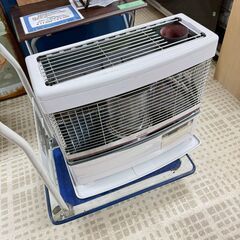 トヨトミ 煙突式ストーブ HR-6500 2013年製
