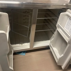 業務用冷蔵冷凍庫
の画像