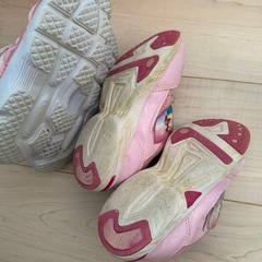 靴　スニーカーの画像