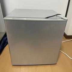 【2019年製】アズマ　小型冷蔵庫　46L  MR-50B