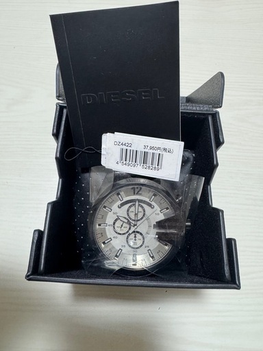新品ディーゼル 腕時計 メガチーフ DZ4422