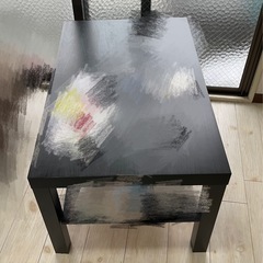 テーブル