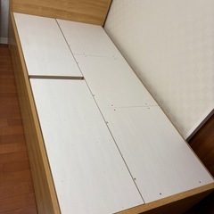 ニトリ★
ベッドフレーム★たっぷり収納付き