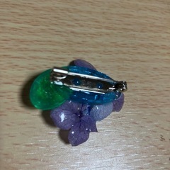 紫陽花の押し花ブローチ　ハンドメイドの画像