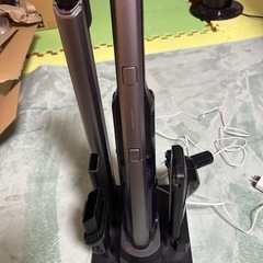 【美品】IRIS OHYAMA 充電式ハンディクリーナー　ブラウンメタリック　HCD-A1M-T