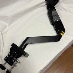 モニターアーム　13-43インチ対応　耐荷重15kg