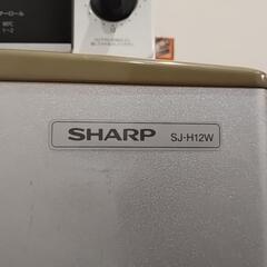 シャープ冷蔵庫の画像