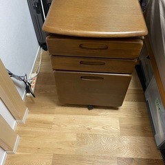 学習机の袖引き出し
