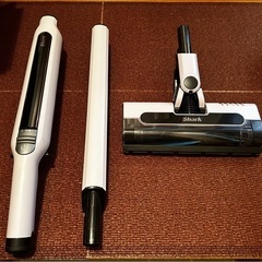 Shark CS300JWH 使用期間短め (かい) 淵野辺の生活家電《掃除機