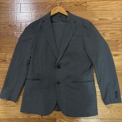 セットアップスーツ