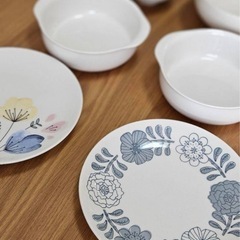 受け渡し予定者決定  食器14点セットの画像