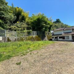 駐車場に使用しても良し、農業しても良し