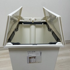【引き取り限定】ゴミ箱 ペダル式　両開きの画像
