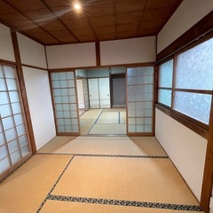 バイクガレージあり！家賃1ヶ月無料🉐敷金礼金ゼロゼロ‼️小黒田町平家一戸建て🉐 − 三重県
