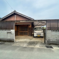 バイクガレージあり！家賃1ヶ月無料🉐敷金礼金ゼロゼロ‼️小黒田町平家一戸建て🉐 - 松阪市