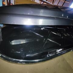 THULE ルーフボックスの画像