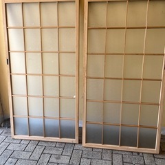 ガラス戸